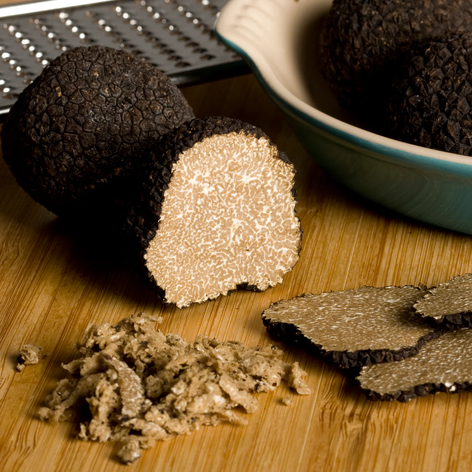 Fresh Black Burgundy Truffles (Tuber Uncinatum) - Image 3