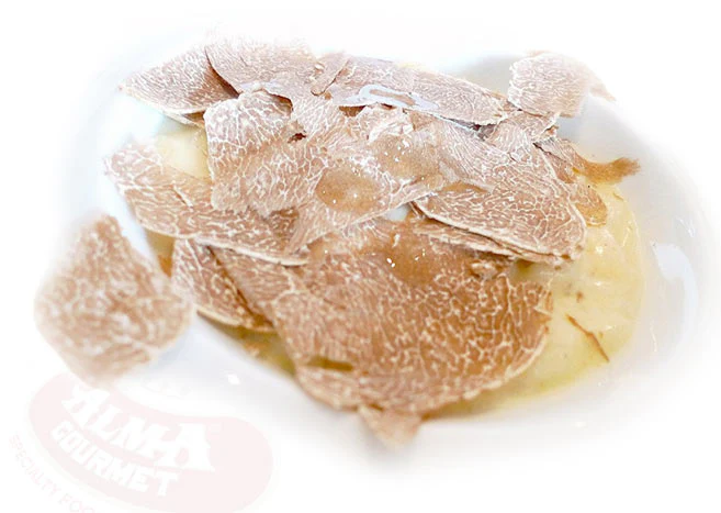 Fresh Italian White Truffles (Tuber Magnatum Pico) - Image 3