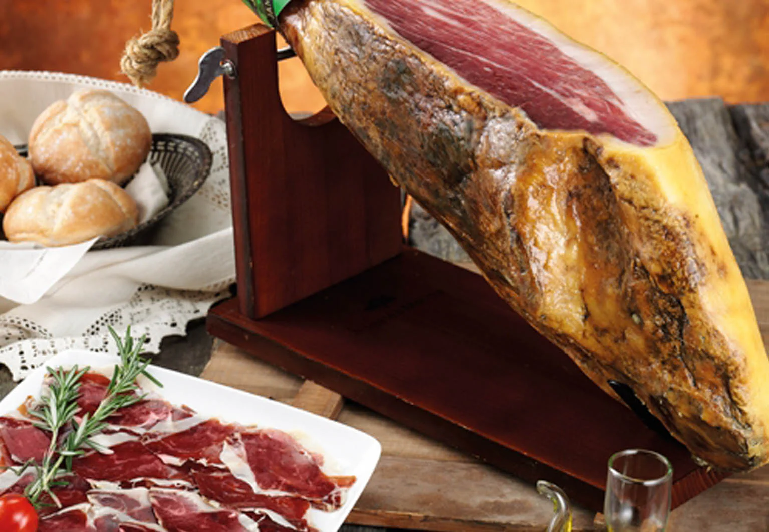 Jamon Iberico de Bellota Bone-In - Image 4